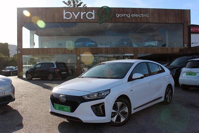 Branco Usado 2018 Hyundai Ioniq Sedan | € 13.900 (Bom preço) - Imagem 1/4