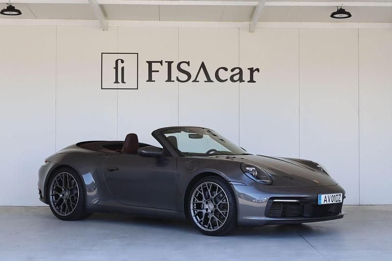Cinza Usado 2022 Porsche 911 Carrera 4 Cabriolet Cabrios | € 158.000 - Imagem 1/4
