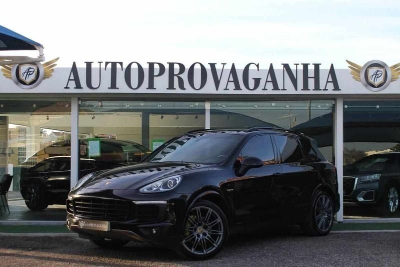 Preto Usado 2015 Porsche Cayenne SUV | € 42.900 (Preço justo) - Imagem 1/4