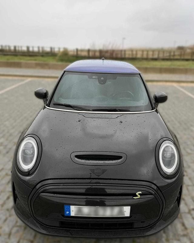 Usado Mini Cooper SE Hatch 135 kW (184 HP) 2021 Preto Citadino