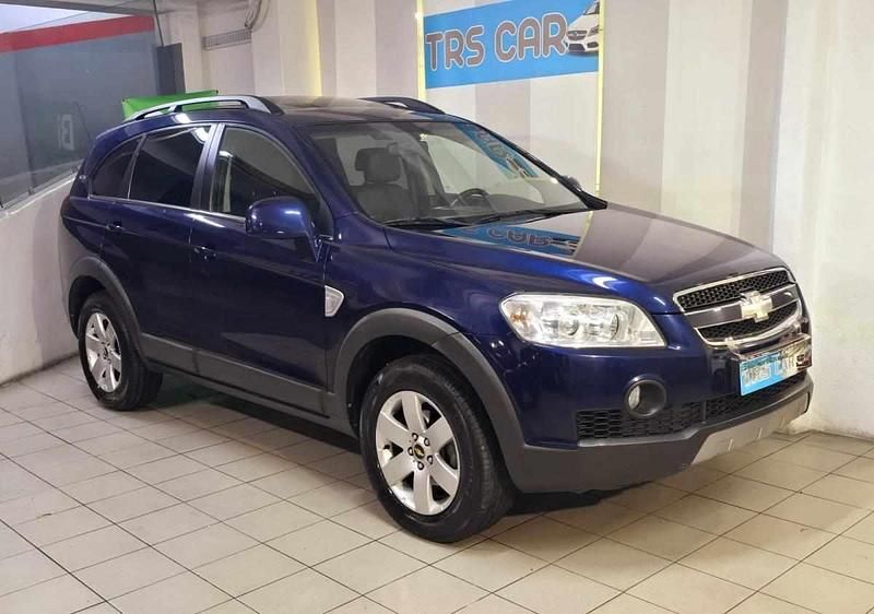 Azul Usado 2010 Chevrolet Captiva SUV | € 10.850 - Imagem 1/4