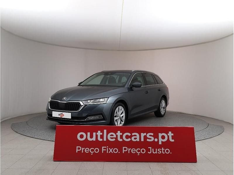 Cinzento escuro metalizado Usado 2021 Skoda Octavia Style Carrinha | € 16.550 (Bom preço) - Imagem 1/4