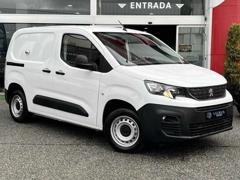 Branco Usado 2021 Peugeot Partner Van | € 15.900 (Preço justo) - Imagem 1/4