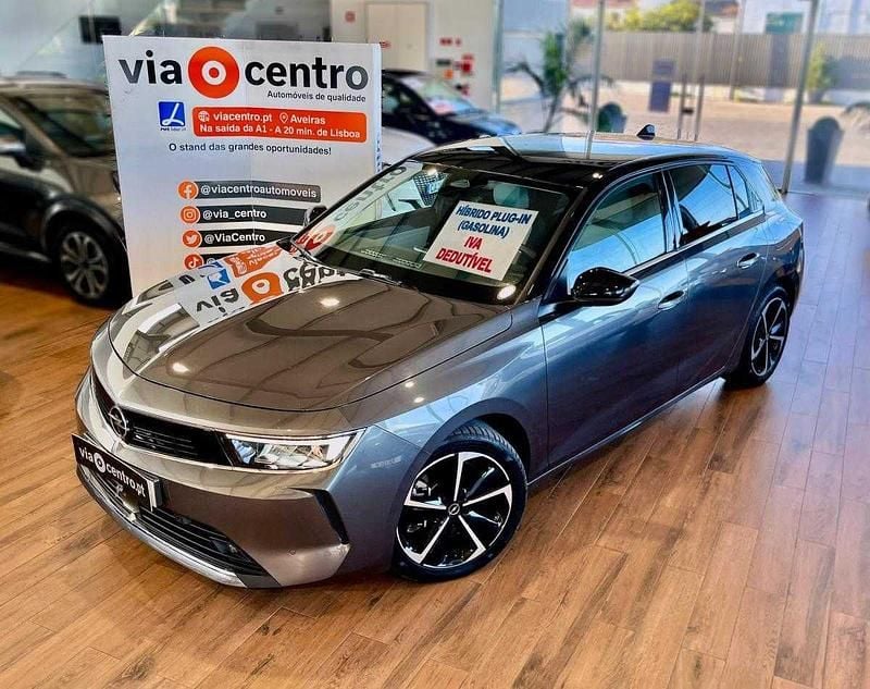 Cinza Usado 2023 Opel Astra Elegance Citadino | € 22.980 (Super Preço) - Imagem 1/4