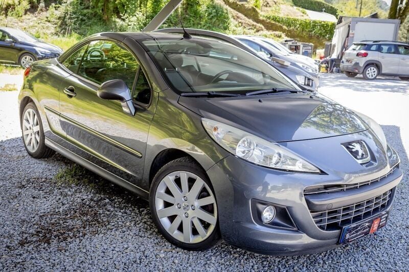 Cinza Usado 2010 Peugeot 207 Allure | € 9.500 - Imagem 1/4