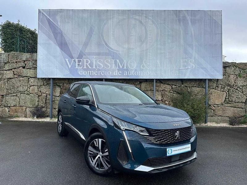 Usado Peugeot 3008 130 HP (95 kW) 2023 Azul SUV