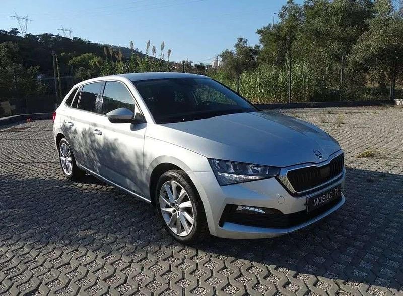 Usado Skoda Scala 110 HP (80 kW) 2022 Cinzento Citadino