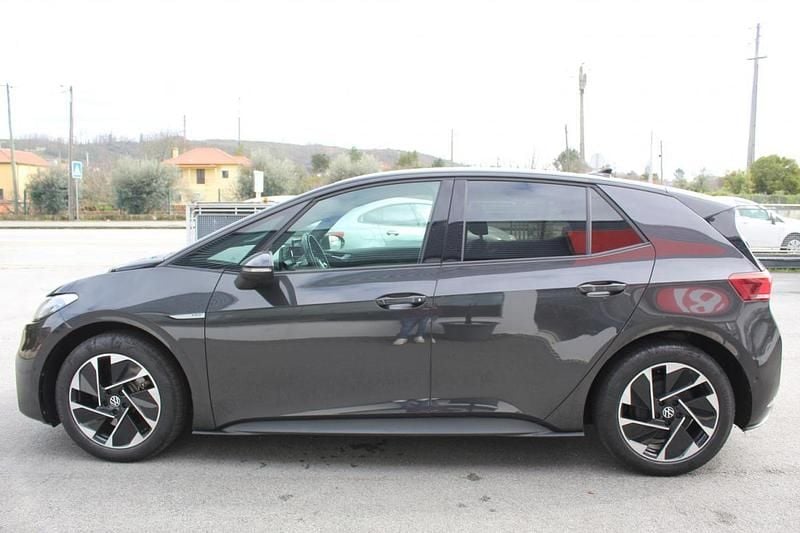 Usado VW ID.3 Pro 150 kW (204 HP) 2023 Cinza Citadino