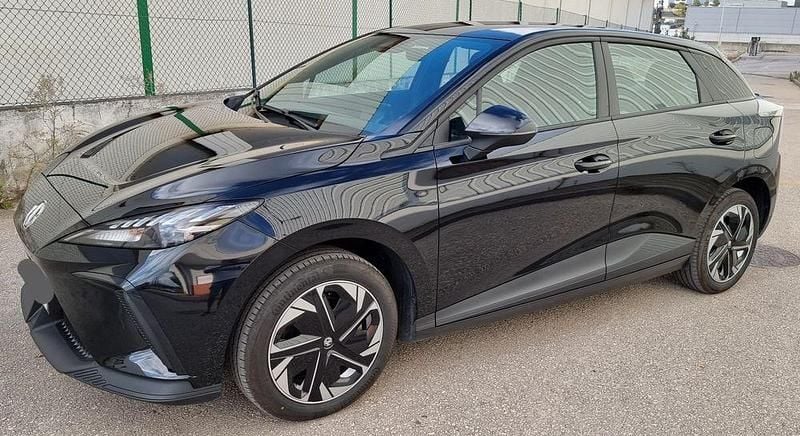 Usado 2023 MG MG4 EV Citadino | € 19.950 (Preço justo) - Imagem 1/4