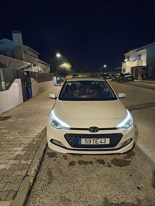 Usado 2017 Hyundai i20 Sedan | € 9.900 (Preço justo) - Imagem 1/4