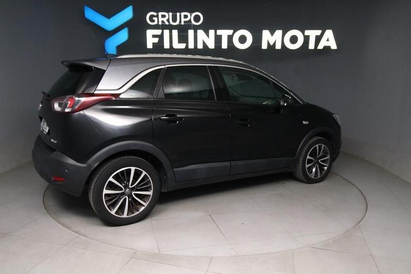Usado Opel Crossland X Innovation 110 HP (80 kW) 2018 Preto SUV