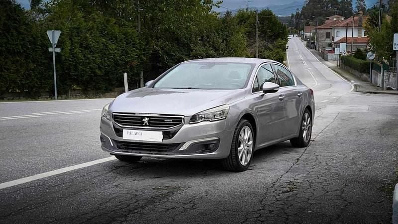 Cinzento Usado 2015 Peugeot 508 Sedan | € 12.990 (Preço justo) - Imagem 1/1