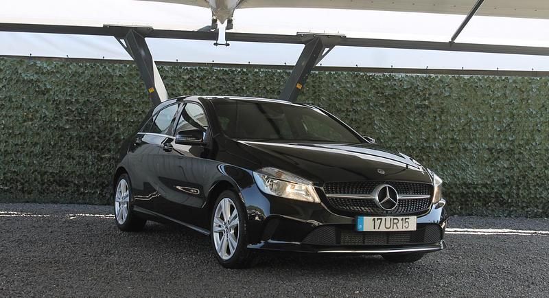 Preto Usado 2018 Mercedes A160 Urban | € 14.980 (Super Preço) - Imagem 1/4