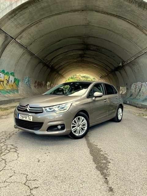Cinzento Usado 2015 Citroën C4 Citadino | € 12.990 (Preço justo) - Imagem 1/4