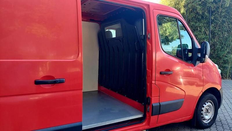 Usado Renault Master 130 HP (95 kW) 2017 Vermelho Van