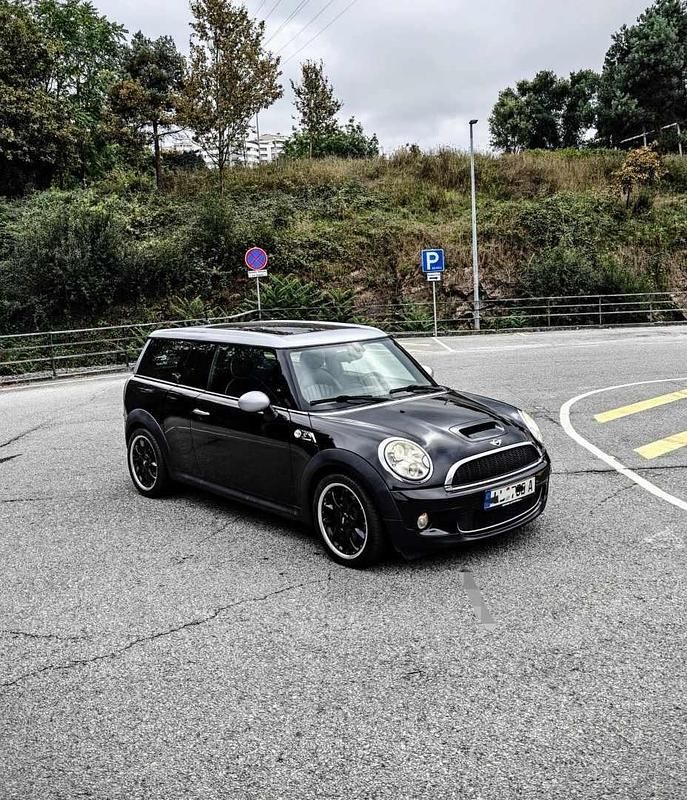 Preto Usado 2011 Mini Clubman Carrinha | € 10.999 - Imagem 1/4
