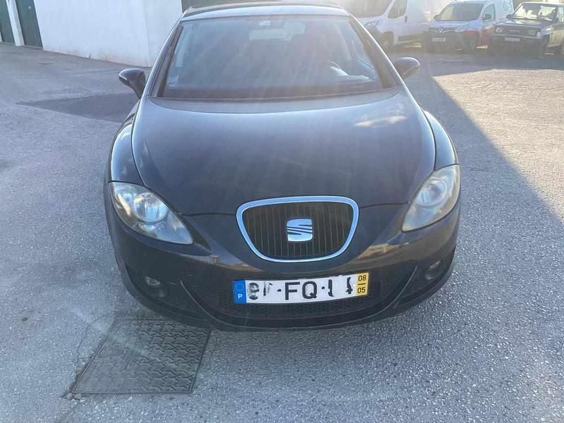 Preto Usado 2008 Seat Leon Citadino | € 4.350 (Bom preço) - Imagem 1/4