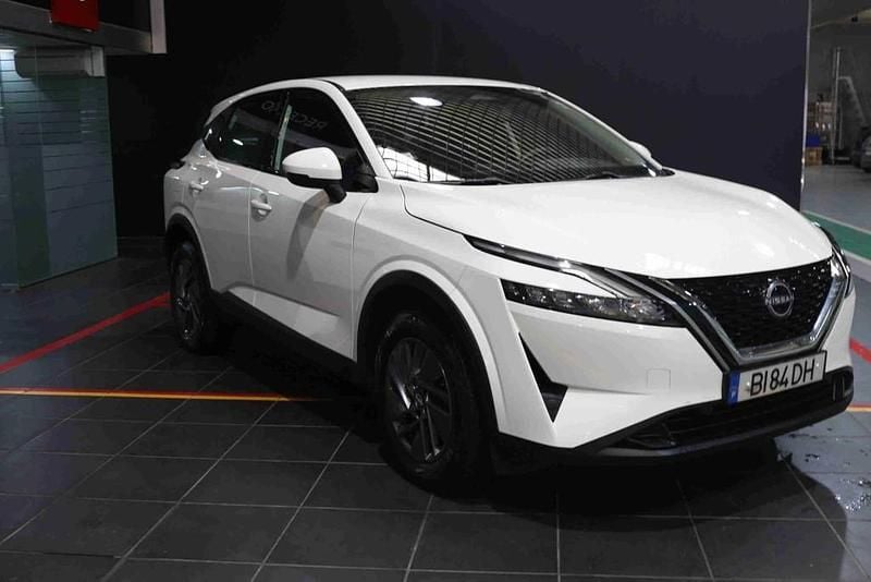 Branco Usado 2024 Nissan Qashqai Acenta SUV | € 26.990 (Preço justo) - Imagem 1/4
