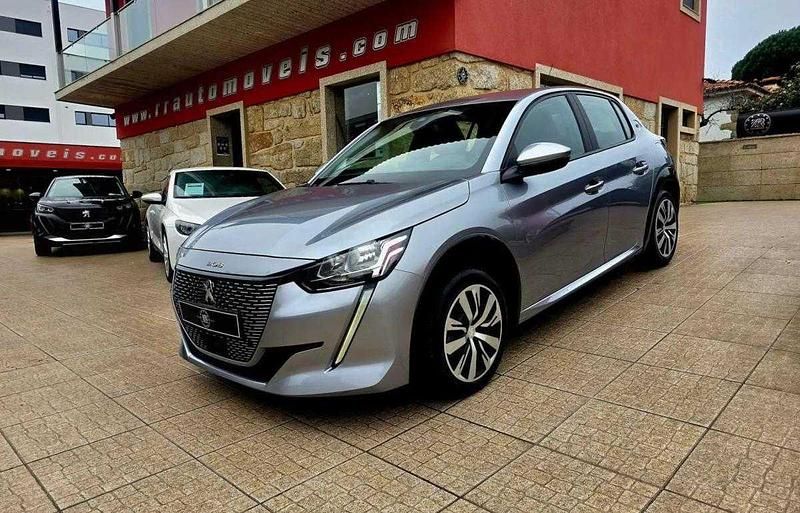 Usado Peugeot e-208 Active 100 kW (136 HP) 2020 Cinza Citadino