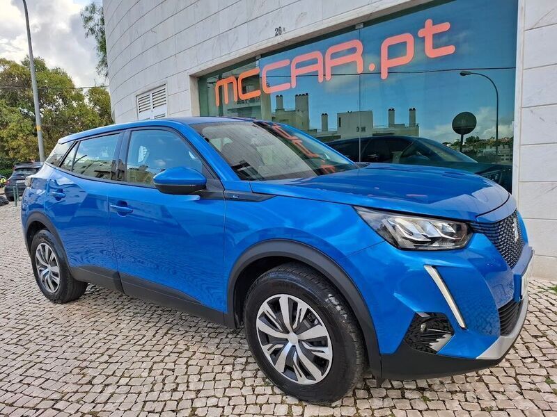 Azul Usado 2021 Peugeot e-2008 Active SUV | € 18.990 (Bom preço) - Imagem 1/4