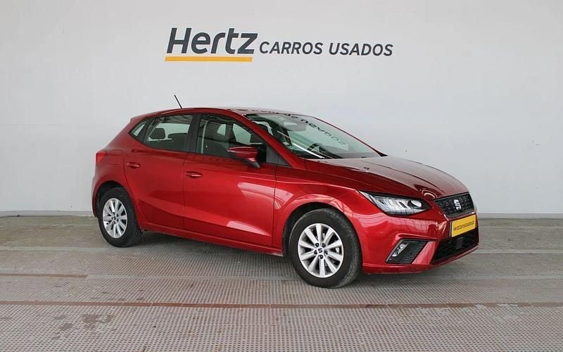 Vermelho Usado 2023 Seat Ibiza Reference | € 14.190 (Bom preço) - Imagem 1/4