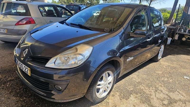 Preto Usado 2008 Renault Clio II | € 4.300 (Preço elevado) - Imagem 1/4