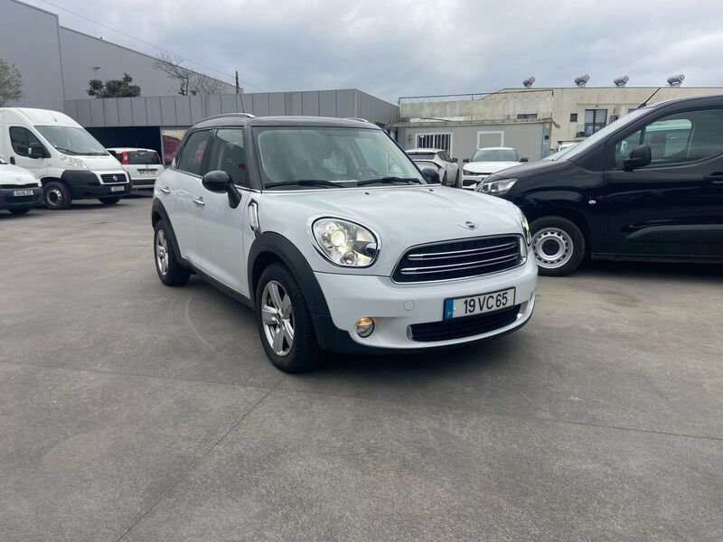 Branco Usado 2016 Mini One D Countryman SUV | € 14.900 - Imagem 1/4