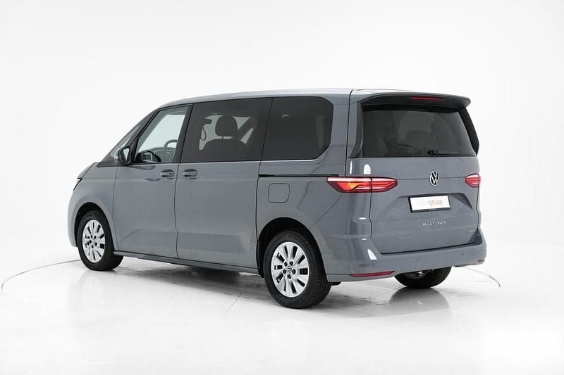 Usado VW Multivan Life 217 HP (159 kW) 2022 Cinza Van