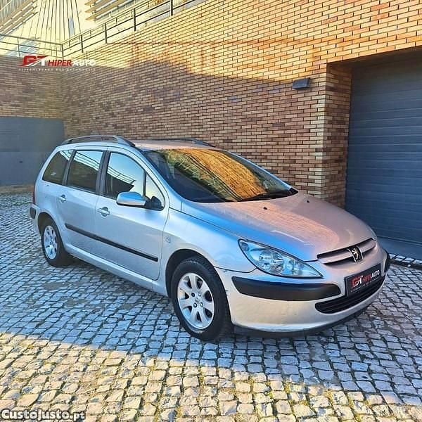 Cinza Usado 2004 Peugeot 307 Premium Carrinha | € 1.490 (Bom preço) - Imagem 1/1