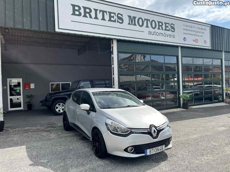 Cinza Usado 2014 Renault Clio IV Citadino | € 7.950 (Preço justo) - Imagem 1/1