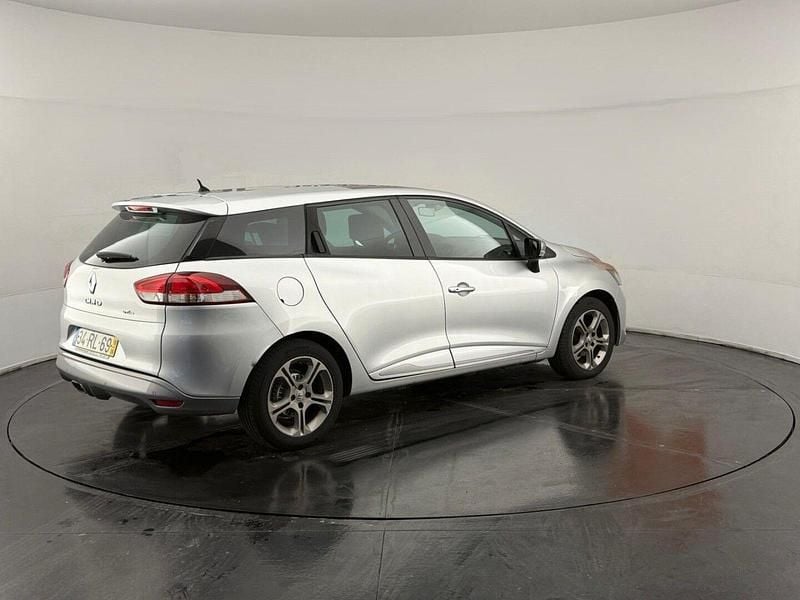 Usado Renault Clio GrandTour 90 HP (66 kW) 2016 Cinza Carrinha