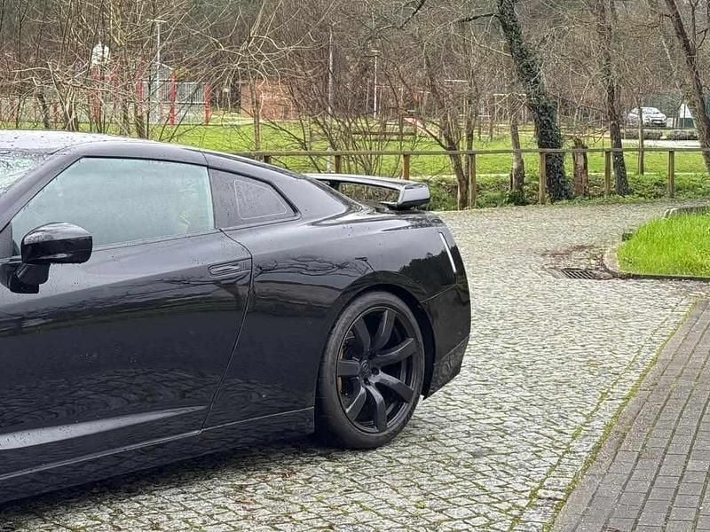 Usado Nissan GT-R Premium Edition 485 HP (356 kW) 2010 Preto Coupé