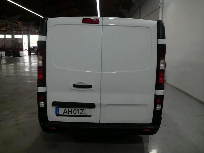Usado Renault Trafic 120 HP (88 kW) 2021 Branco Monovolume