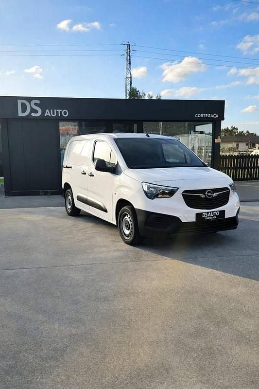 Usado Opel Combo 75 HP (55 kW) 2021 Branco Monovolume