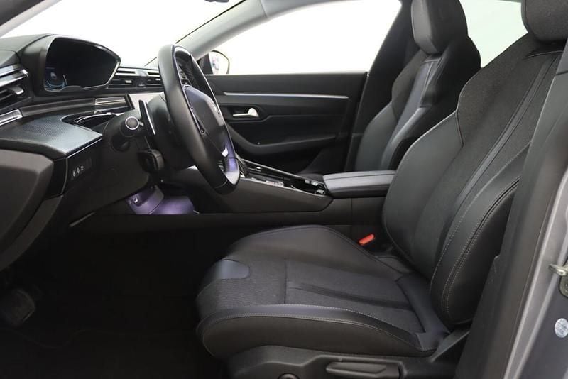 Usado Peugeot 508 225 HP (165 kW) 2022 Cinzento