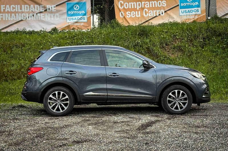 Usado Renault Kadjar Intens 140 HP (102 kW) 2021 Cinzento SUV