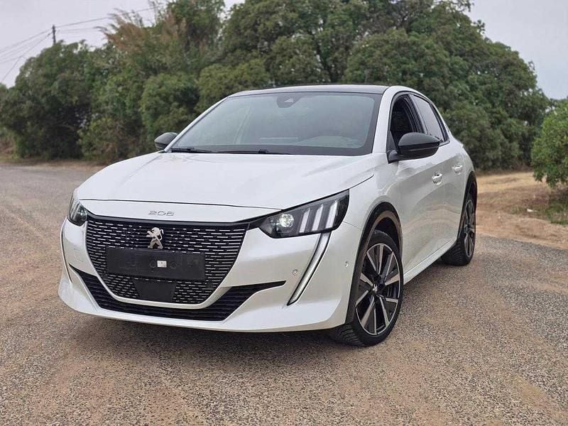 Branco Usado 2022 Peugeot 208 GT Citadino | € 17.490 (Preço elevado) - Imagem 1/4