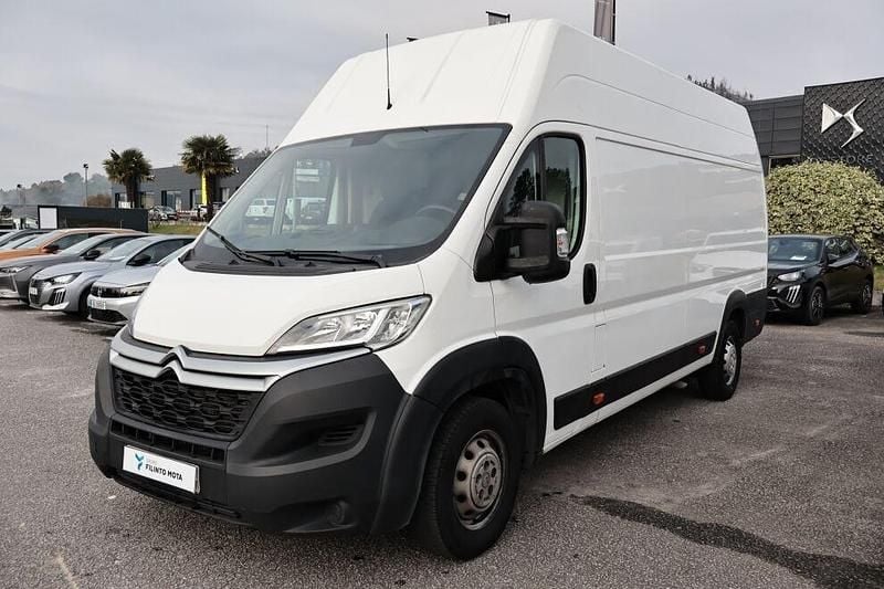 Usado Citroën Jumper 165 HP (121 kW) 2021 Branco Monovolume