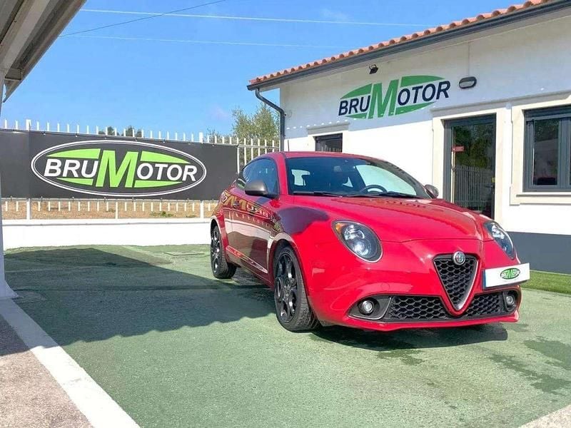Vermelho Usado 2017 Alfa Romeo MiTo Distinctive Citadino | € 11.650 (Preço justo) - Imagem 1/4