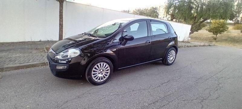 Usado 2011 Fiat Punto Evo Citadino | € 3.950 (Bom preço) - Imagem 1/4
