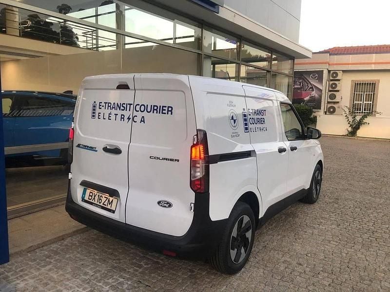 Usado Ford Transit Trend 100 kW (136 HP) 2025 Branco Van