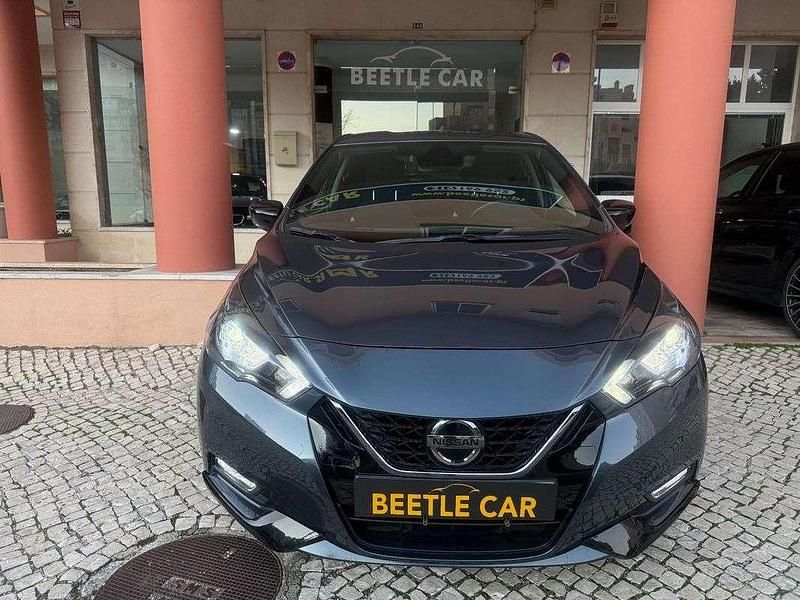Usado Nissan Micra 92 HP (67 kW) 2022 Cinzento Citadino
