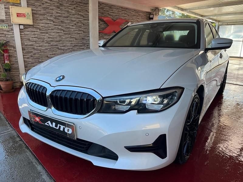 Branco Usado 2019 BMW 330e Sedan | € 23.750 (Super Preço) - Imagem 1/4