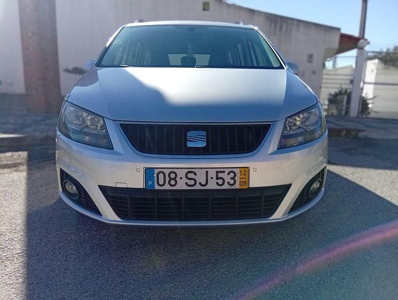 Usado 2012 Seat Alhambra Monovolume | € 11.000 - Imagem 1/4