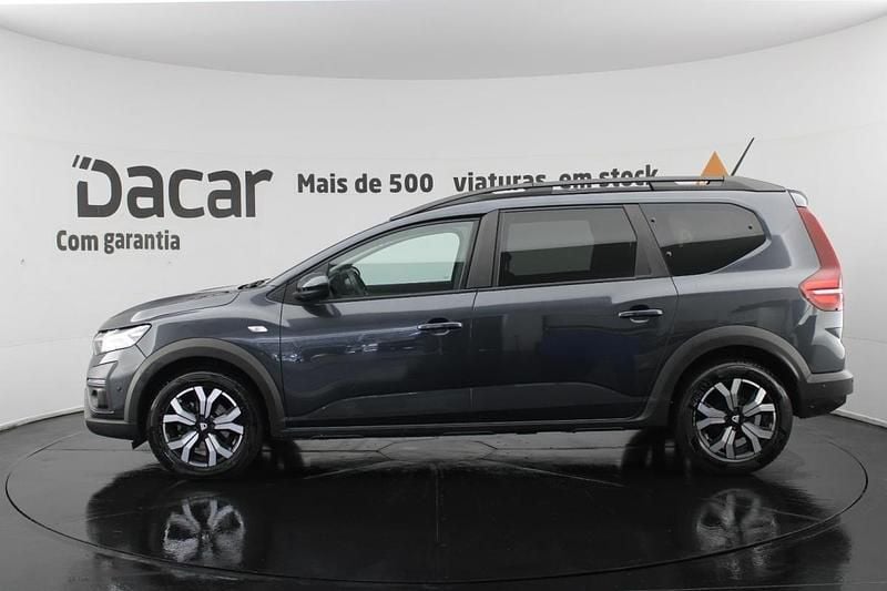 Usado Dacia Jogger Comfort 101 HP (74 kW) 2023 Cinza Monovolume