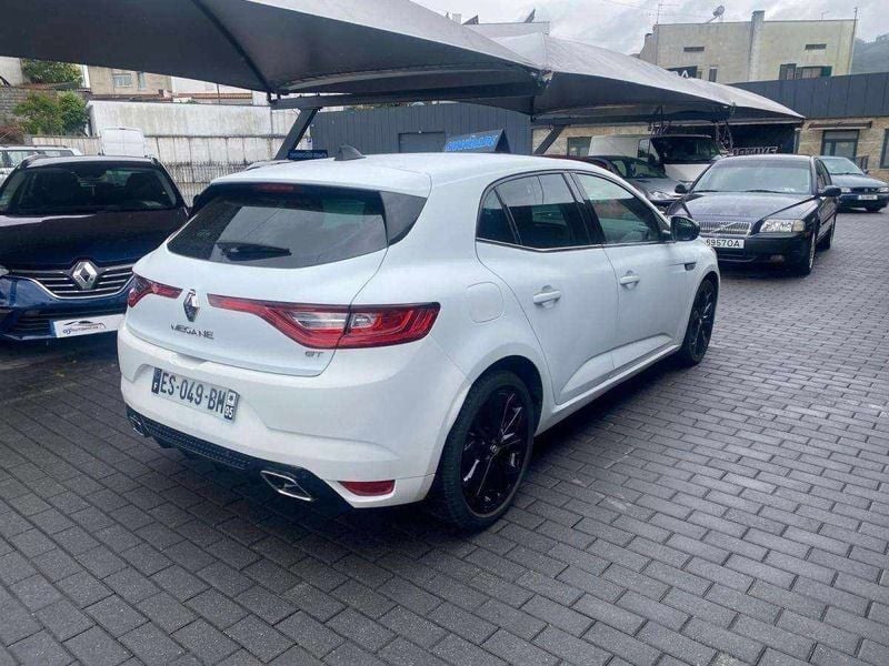 Usado Renault Mégane IV Bose Edition 130 HP (95 kW) 2017 Branco Citadino