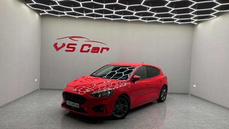 Usado Ford Focus 120 HP (88 kW) 2018 Vermelho