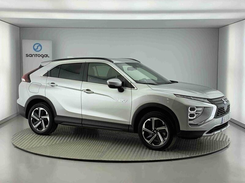 Cinzento Usado 2023 Mitsubishi Eclipse Cross SUV | € 30.490 (Bom preço) - Imagem 1/4