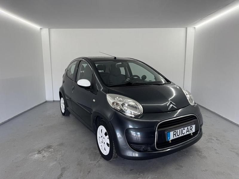 Usado Citroën C1 54 HP (39 kW) 2009 Cinzento Citadino
