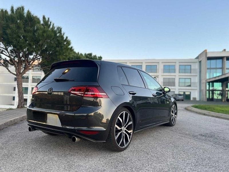 Usado VW Golf VII GTI 230 HP (169 kW) 2015 Sedan